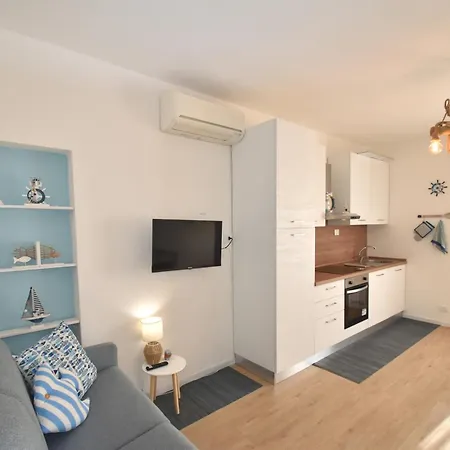 Amapola - Bilocale In Zona Mare Con Clima E Posto Auto Apartmán Marina di Campo